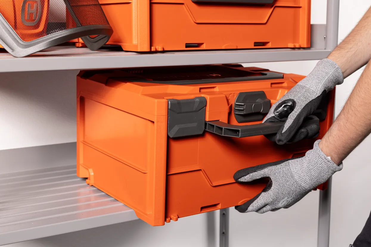 Easy to carry and handle