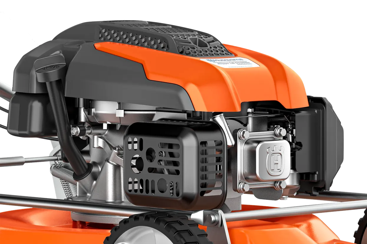 HS 166AP je zmogljiv in popoln motor podjetja Husqvarna za kosilnice za komercialno rabo.