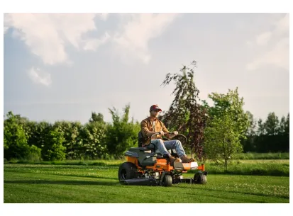Akumulatorska kosilnica z ničelnim obračalnim krogom Husqvarna Z 342iF slika