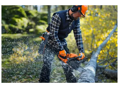 Husqvarna 445S slika