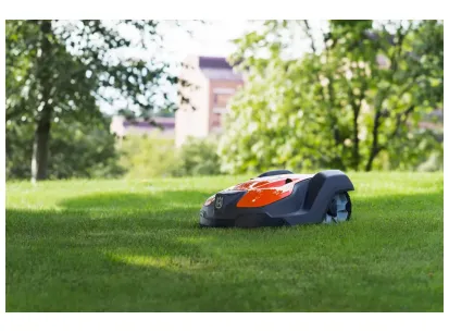 Robotska kosilnica Husqvarna Automower® 550 slika
