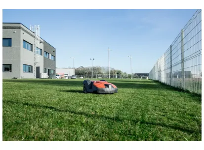 Robotska kosilnica Husqvarna Automower® 550 slika